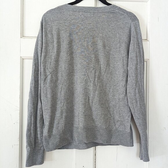 Banana Republic Grey Chevron Knit Sweater Size L - Picture 2 of 11